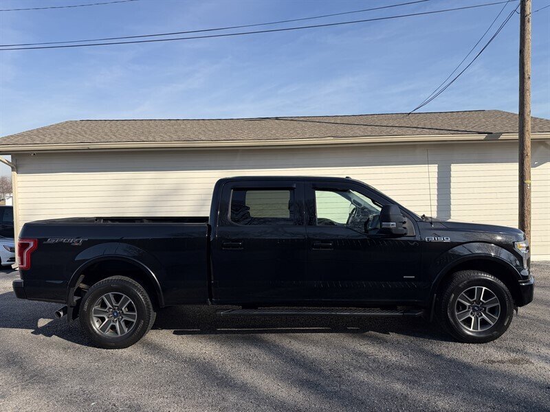 2015 Ford F-150 XLT   - Photo 1 - Nashville, TN 37210