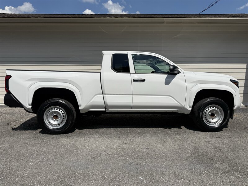 2025 Toyota Tacoma SR   - Photo 1 - Nashville, TN 37210