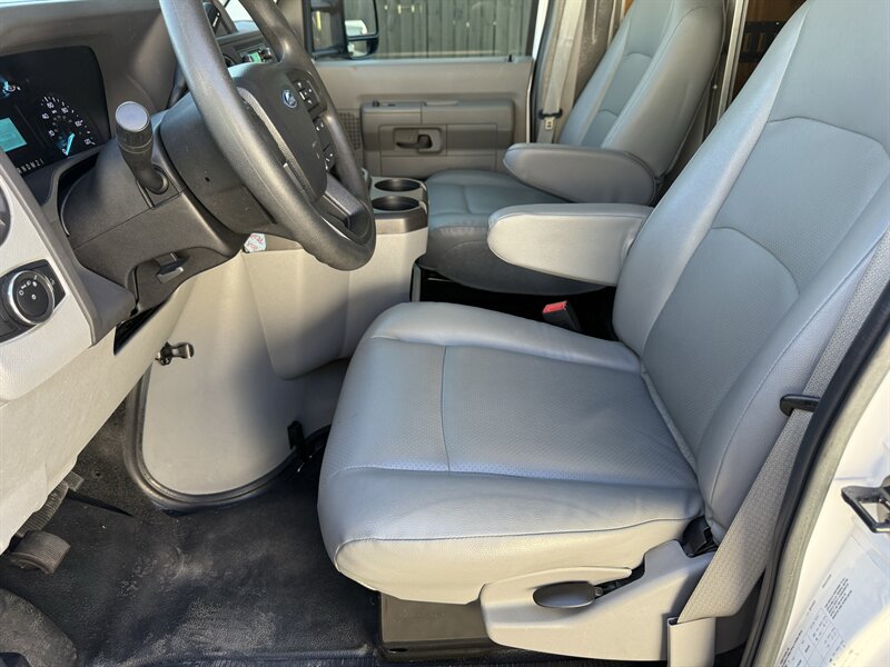 2023 Ford E-350 SD - Photo 24 - Nashville, TN 37210