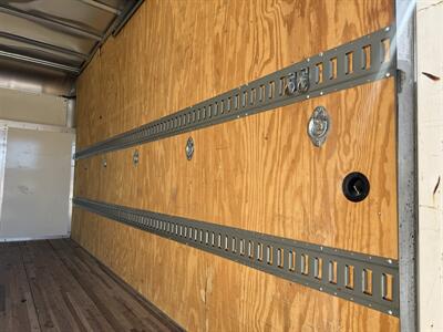 2023 Ford E-350 SD - Photo 11 - Nashville, TN 37210