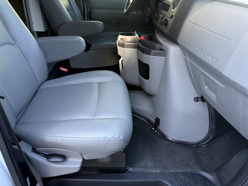 2023 Ford E-350 SD - Photo 37 - Nashville, TN 37210