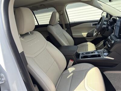 2020 Ford Explorer Platinum   - Photo 30 - Nashville, TN 37210