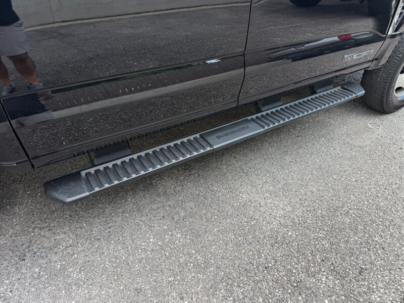 2025 Ford F-350 Super Duty Lariat Flat Bed - Photo 15 - Nashville, TN 37210