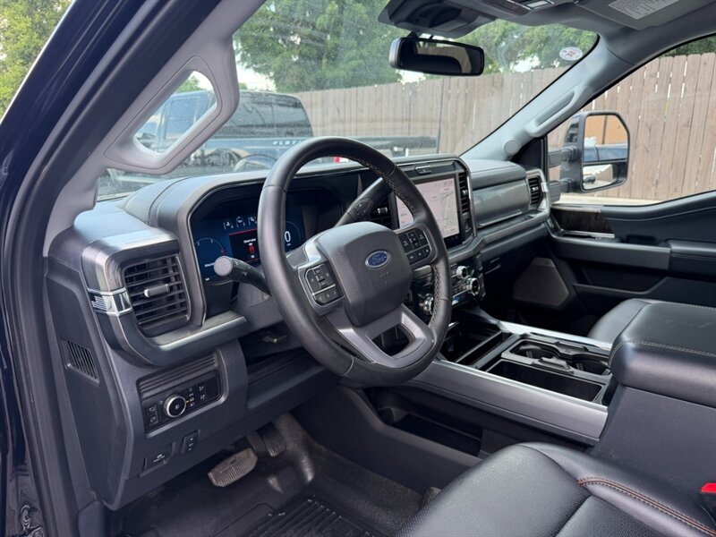 2025 Ford F-350 Super Duty Lariat Flat Bed - Photo 31 - Nashville, TN 37210