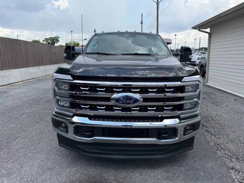 2025 Ford F-350 Super Duty Lariat Flat Bed - Photo 4 - Nashville, TN 37210