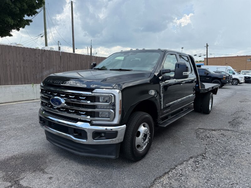 2025 Ford F-350 Super Duty Lariat Flat Bed - Photo 5 - Nashville, TN 37210
