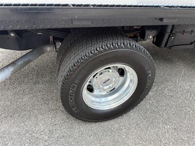 2025 Ford F-350 Super Duty Lariat Flat Bed - Photo 12 - Nashville, TN 37210
