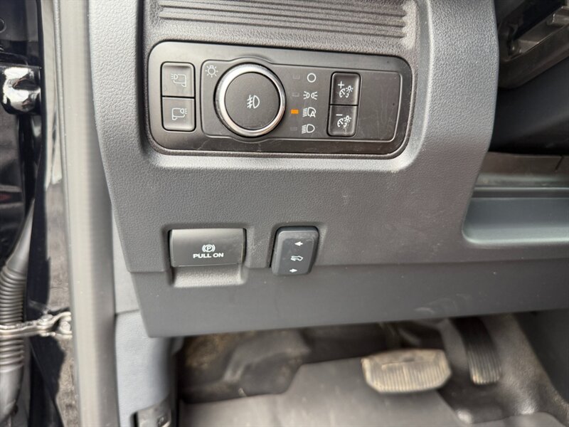 2025 Ford F-350 Super Duty Lariat Flat Bed - Photo 36 - Nashville, TN 37210