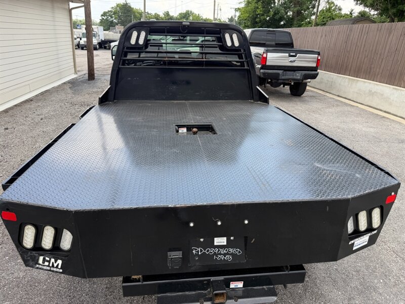 2025 Ford F-350 Super Duty Lariat Flat Bed - Photo 24 - Nashville, TN 37210