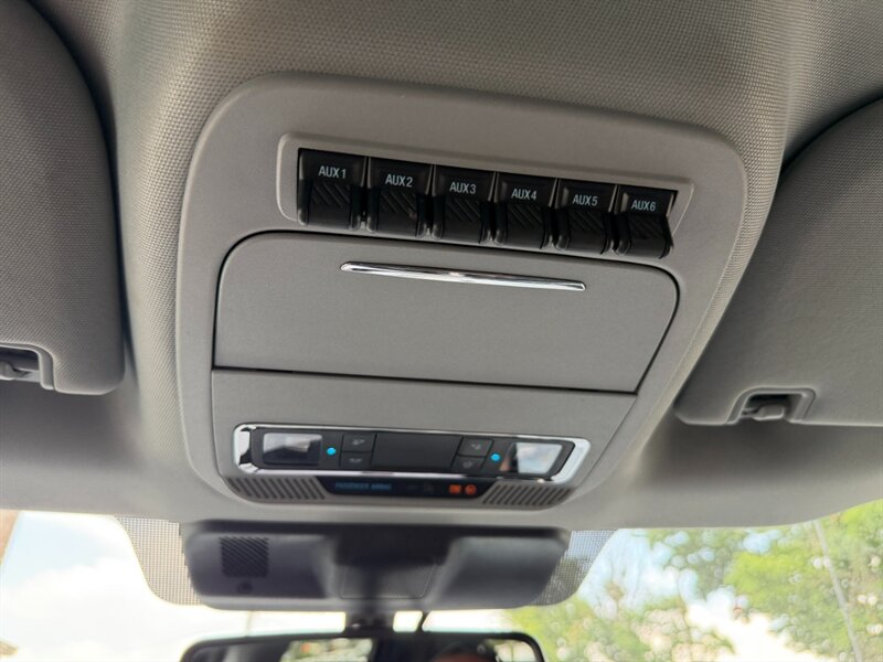 2025 Ford F-350 Super Duty Lariat Flat Bed - Photo 44 - Nashville, TN 37210
