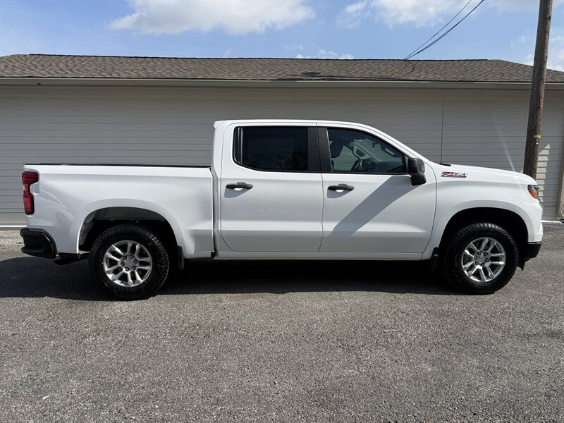 Summit White 2023 Chevrolet Silverado 1500 Pickup Truck Four-Wheel Drive Automatic