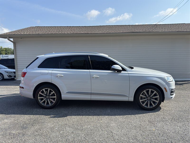 2017 Audi Q7 3.0T quattro Premium Plus  