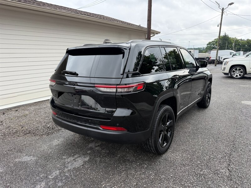 2023 Jeep Grand Cherokee Altitude - Photo 11 - Nashville, TN 37210