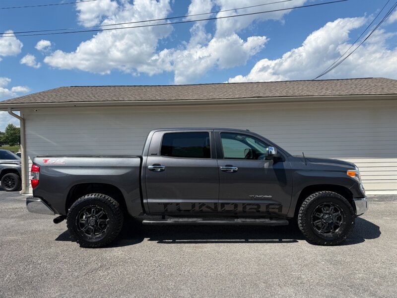 2016 Toyota Tundra SR5   - Photo 1 - Nashville, TN 37210