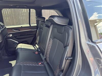 2022 Jeep Grand Cherokee Summit   - Photo 23 - Nashville, TN 37210