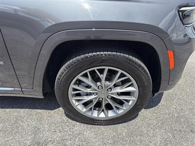 2022 Jeep Grand Cherokee Summit   - Photo 12 - Nashville, TN 37210