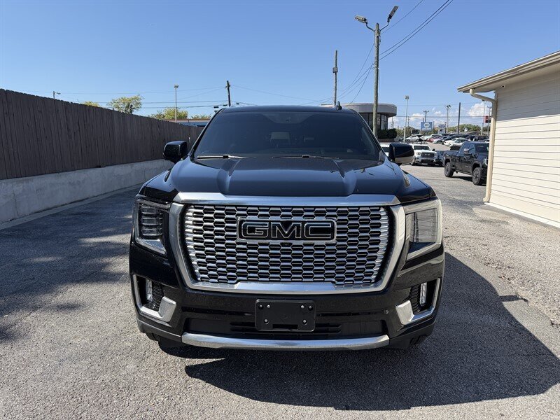 2022 Gmc Yukon Denali photo 2