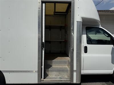 2021 Chevrolet Express 3500 - Photo 2 - Nashville, TN 37210