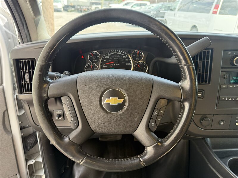 2021 Chevrolet Express 3500 - Photo 17 - Nashville, TN 37210