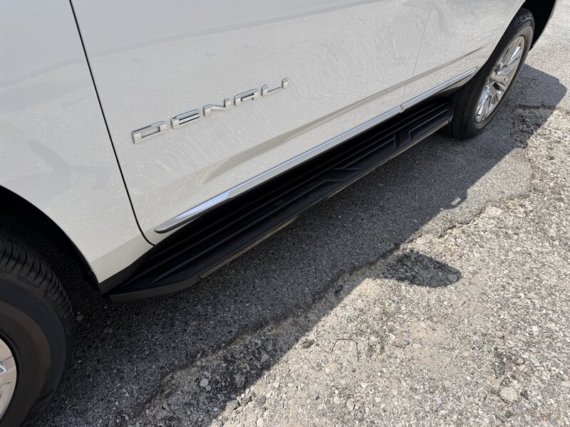2022 GMC Yukon Denali - Photo 15 - Nashville, TN 37210