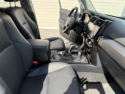 2022 Toyota 4Runner TRD Off-Road Premium   - Photo 4 - Nashville, TN 37210