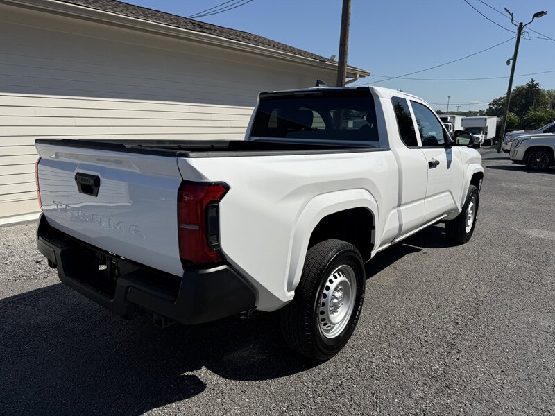 2024 Toyota Tacoma SR photo 7