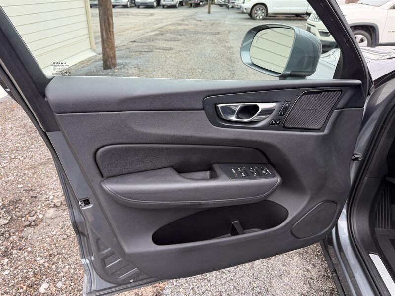 2020 Volvo XC60 T5 Momentum - Photo 15 - Nashville, TN 37210