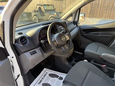 2017 Nissan NV200 S   - Photo 5 - Nashville, TN 37210