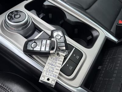 2023 Ford Explorer Limited   - Photo 2 - Nashville, TN 37210