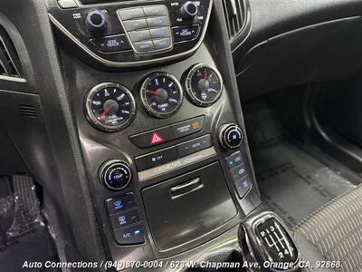 2013 Hyundai Genesis Coupe 2.0T R-Spec   - Photo 14 - Orange, CA 92868