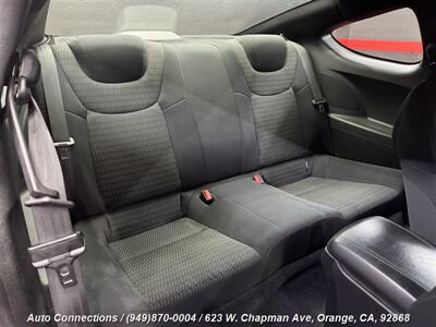 2013 Hyundai Genesis Coupe 2.0T R-Spec   - Photo 8 - Orange, CA 92868