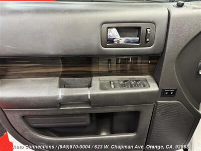 2014 Ford Flex SEL   - Photo 26 - Orange, CA 92868
