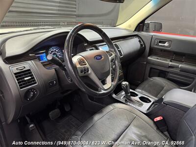 2014 Ford Flex SEL   - Photo 13 - Orange, CA 92868