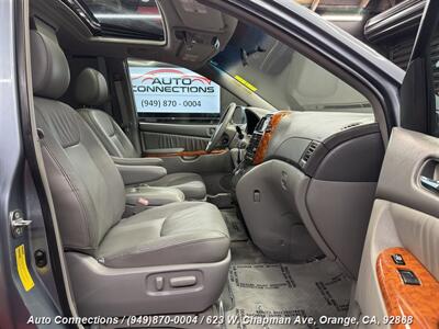 2010 Toyota Sienna XLE   - Photo 7 - Orange, CA 92868