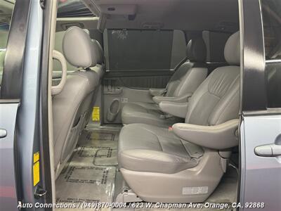 2010 Toyota Sienna XLE   - Photo 12 - Orange, CA 92868