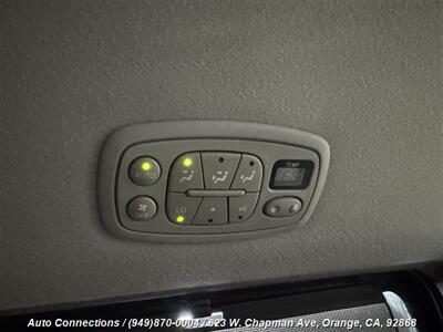 2010 Toyota Sienna XLE   - Photo 32 - Orange, CA 92868