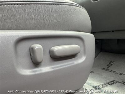 2010 Toyota Sienna XLE   - Photo 34 - Orange, CA 92868