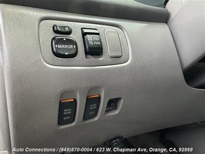 2010 Toyota Sienna XLE   - Photo 26 - Orange, CA 92868