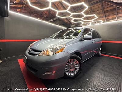2010 Toyota Sienna XLE   - Photo 2 - Orange, CA 92868