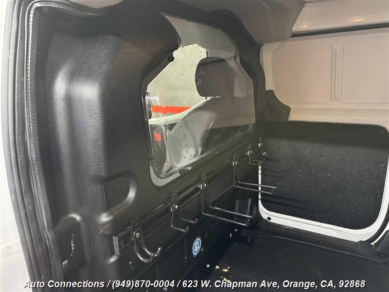 2021 Nissan NV200 S photo 21