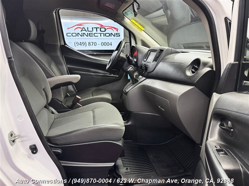 2021 Nissan NV200 S photo 5