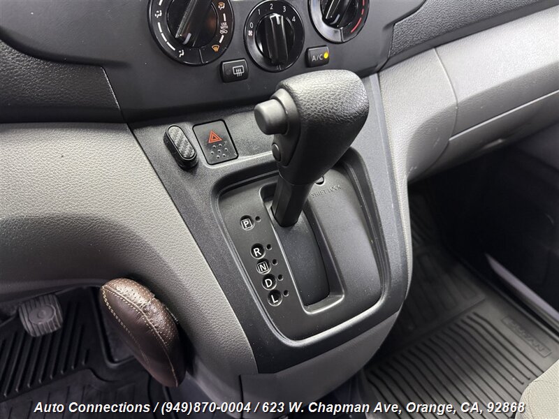 2021 Nissan NV200 S photo 9
