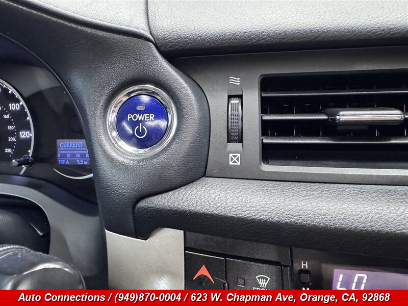 2014 Lexus CT 200h - Photo 18 - Orange, CA 92868