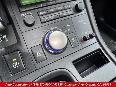 2014 Lexus CT 200h - Photo 15 - Orange, CA 92868