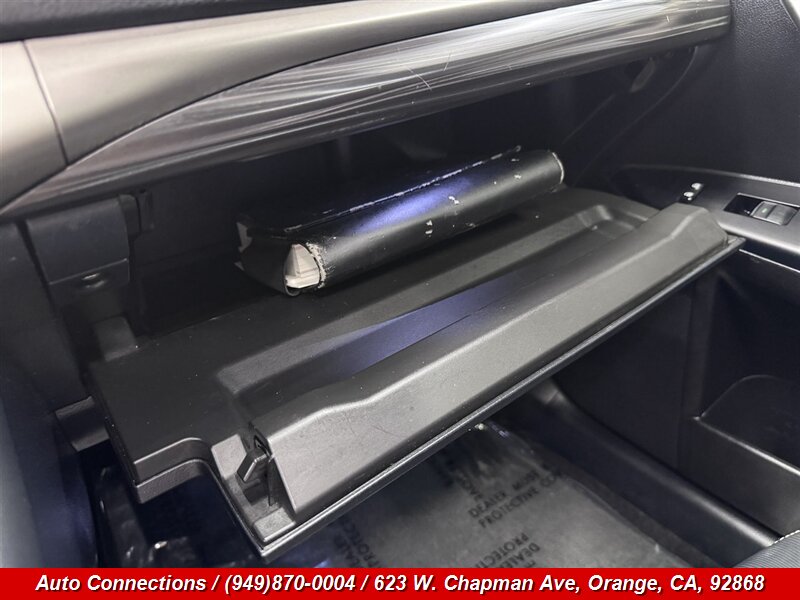 2014 Lexus CT 200h - Photo 26 - Orange, CA 92868