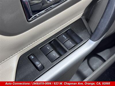 2013 Ford Edge SE   - Photo 17 - Orange, CA 92868