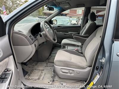 2006 Toyota Sienna LE 7 Passenger   - Photo 6 - Orange, CA 92868