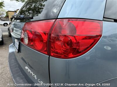 2006 Toyota Sienna LE 7 Passenger   - Photo 31 - Orange, CA 92868