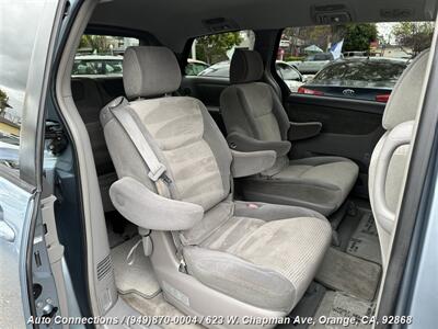 2006 Toyota Sienna LE 7 Passenger   - Photo 8 - Orange, CA 92868