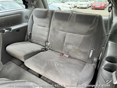 2006 Toyota Sienna LE 7 Passenger   - Photo 11 - Orange, CA 92868